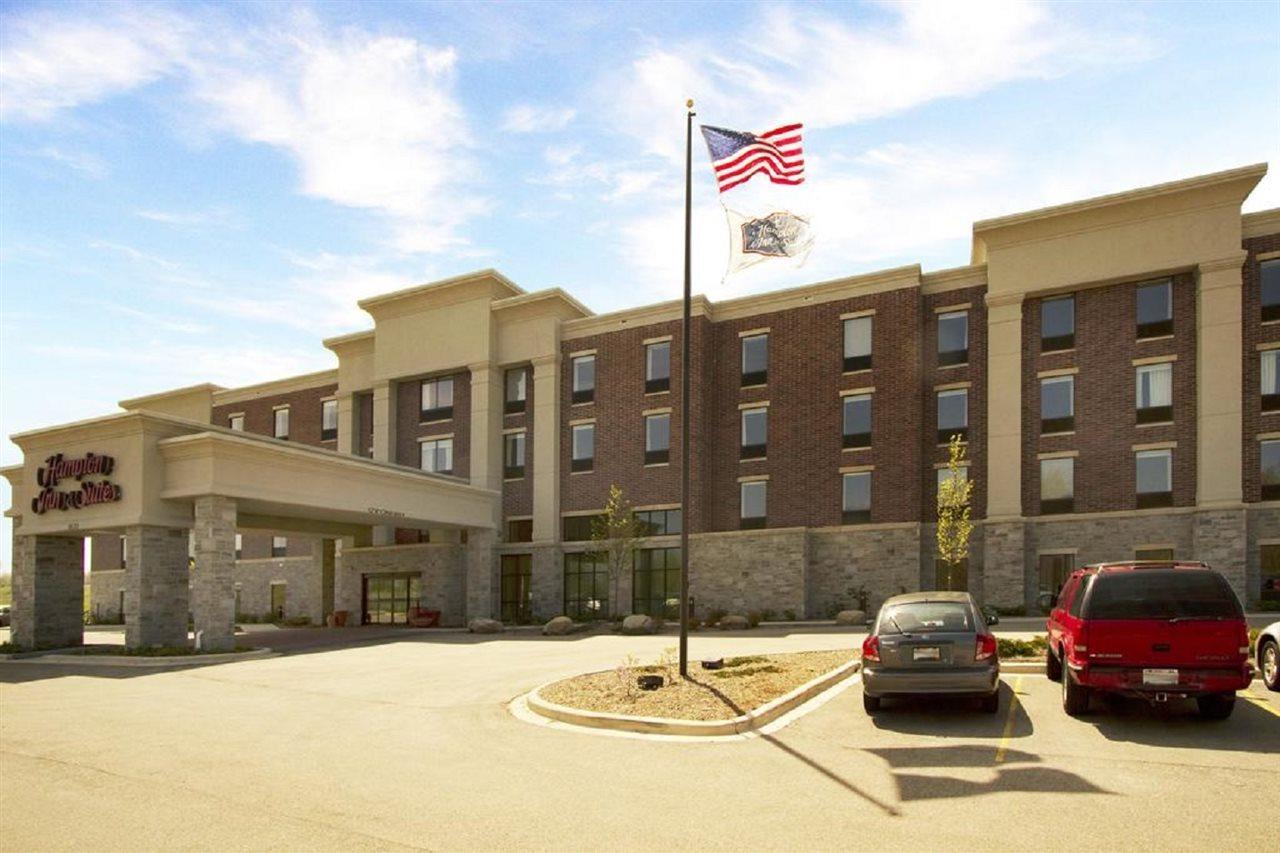 Hampton Inn & Suites Grafton Exterior photo